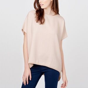 Cuyana 100% Baby Alpaca Poncho Oversized Sweater
Tee Shirt in Pink Size XS/S